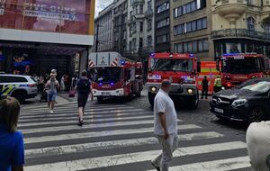 По данным чешского оператора, из-за обрыва высоковольтной линии частично отказали восемь крупных подстанций