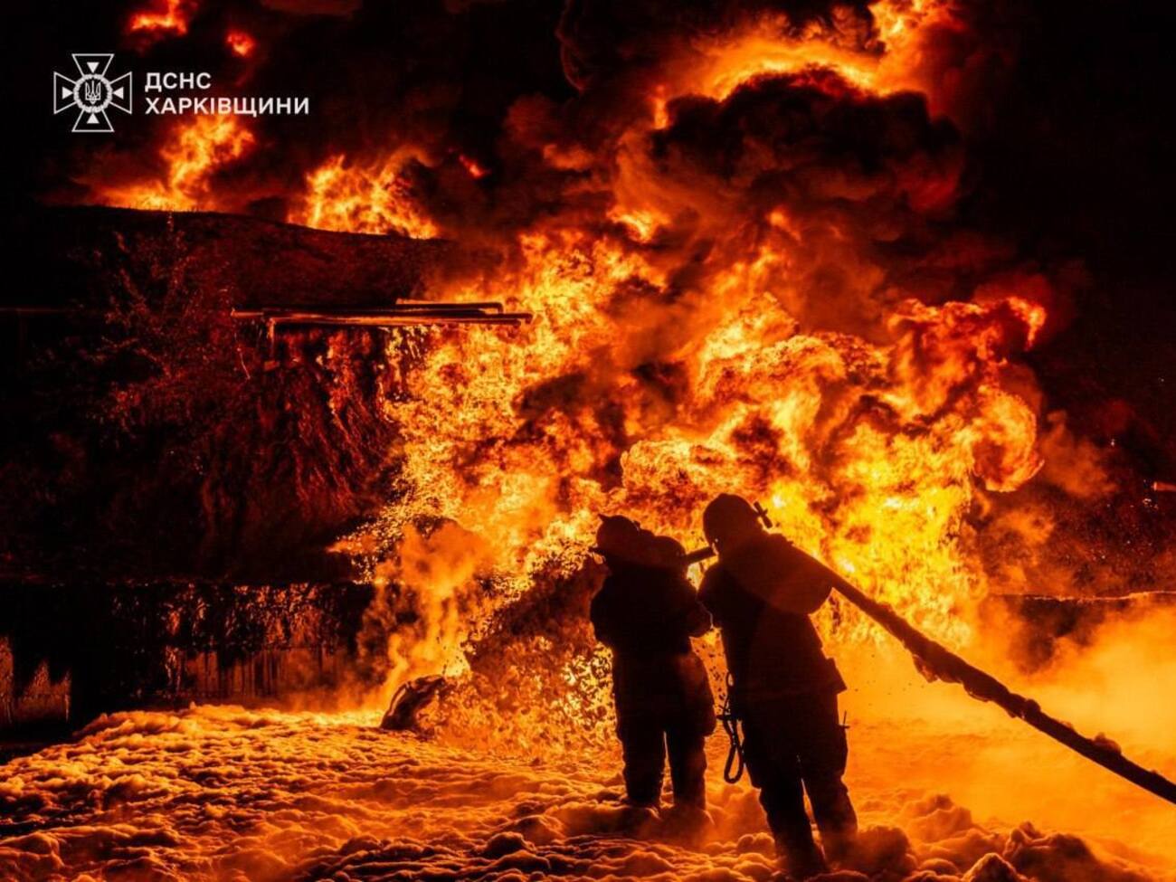 К ликвидации последствий привлекали 93 спасателя и 29 единиц техники ГСЧС