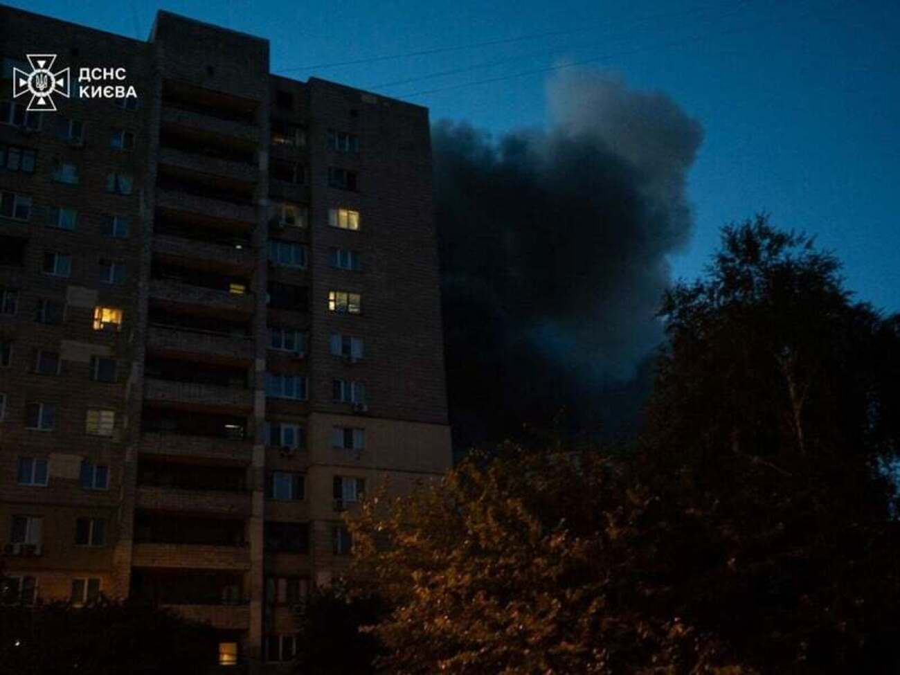 Тіло першої жертви рятувальники виявили в пошкодженій нежитловій будівлі у Святошинському районі