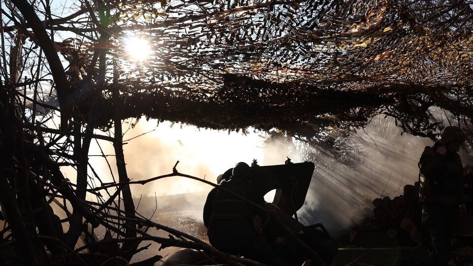 По словам Трегубова, россияне давят на покровском, лиманском и купянском направлениях