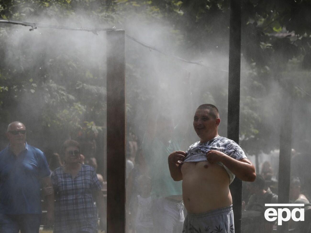 В Закарпатье и на юге страны ожидается до +33 °С