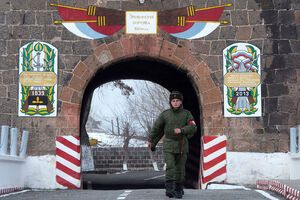 РФ ускорила комплектование военной базы в Гюмри, указывал ГУР МОУ