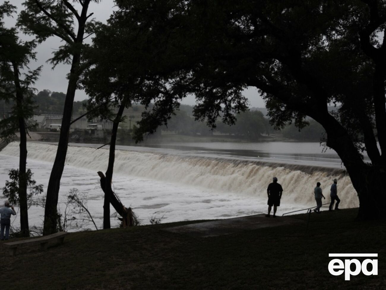 В Техасе река вышла из берегов после сильных ливней