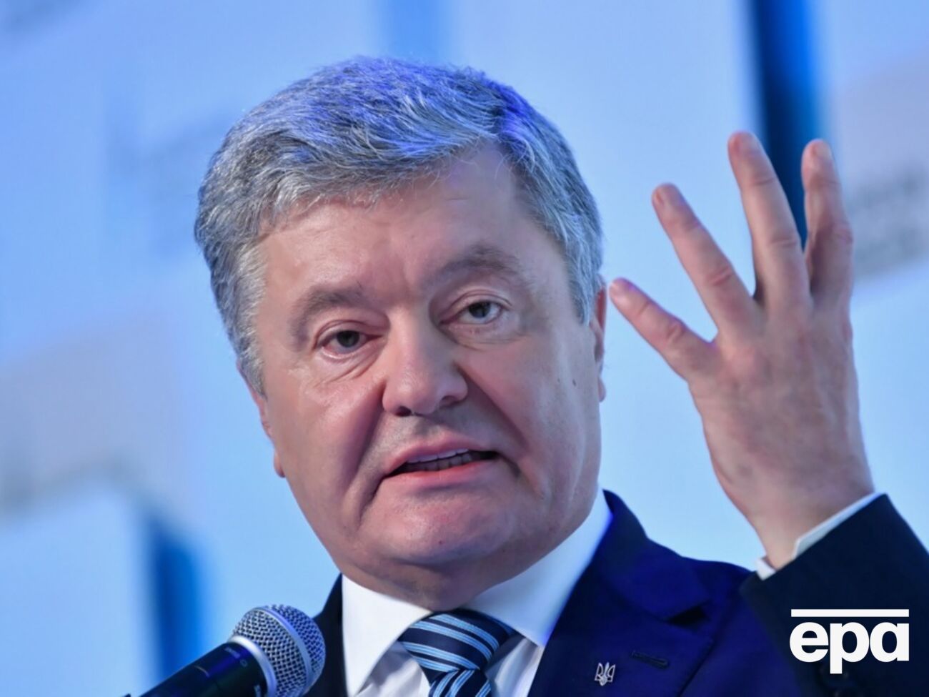 Порошенко заявил, что приглашен на встречи рядом влиятельных европейских политиков