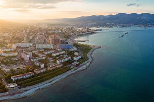 Власти Новороссийска заявили об атаке с моря