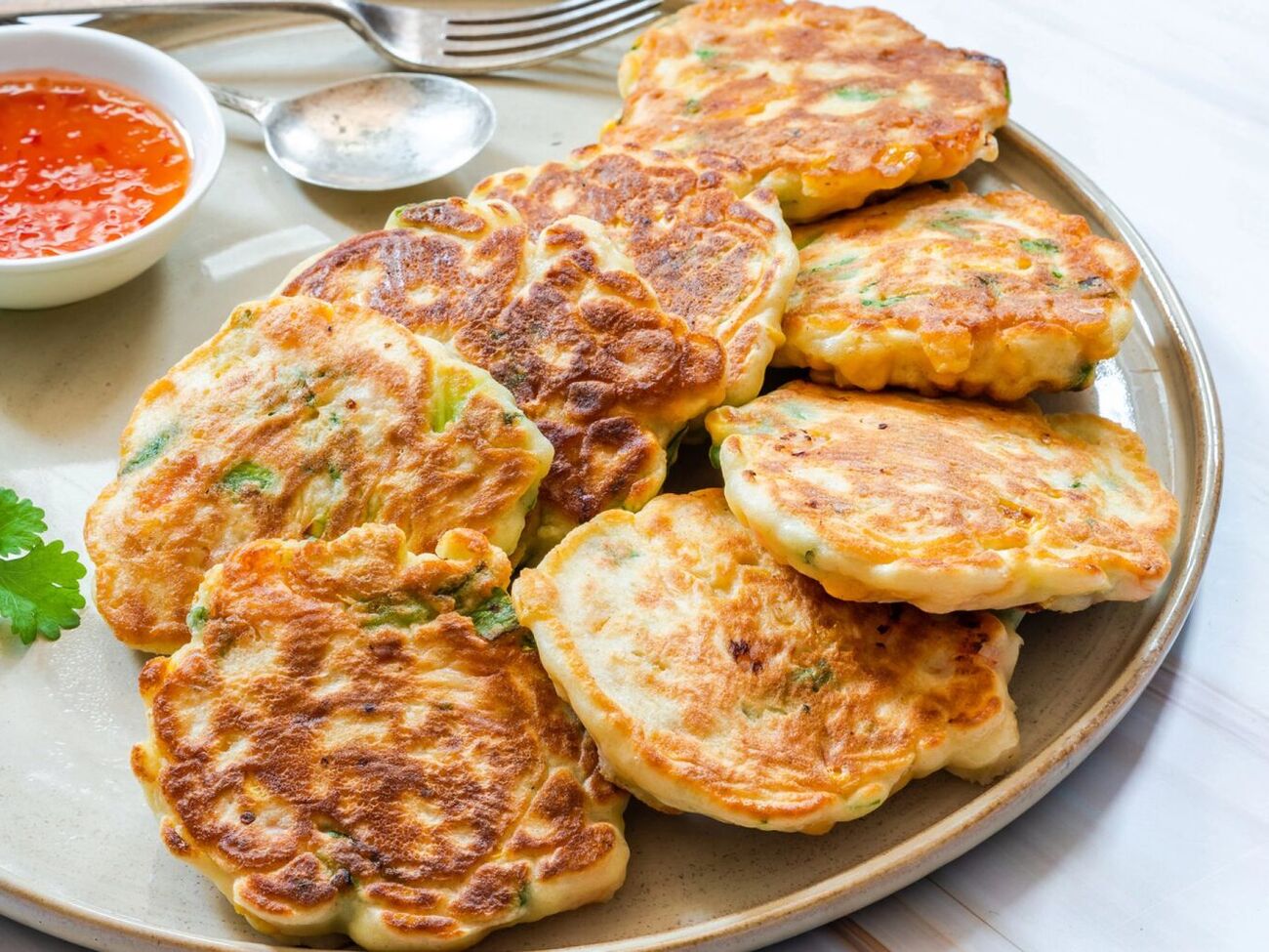 Для блюда понадобится 500 г молодой капусты