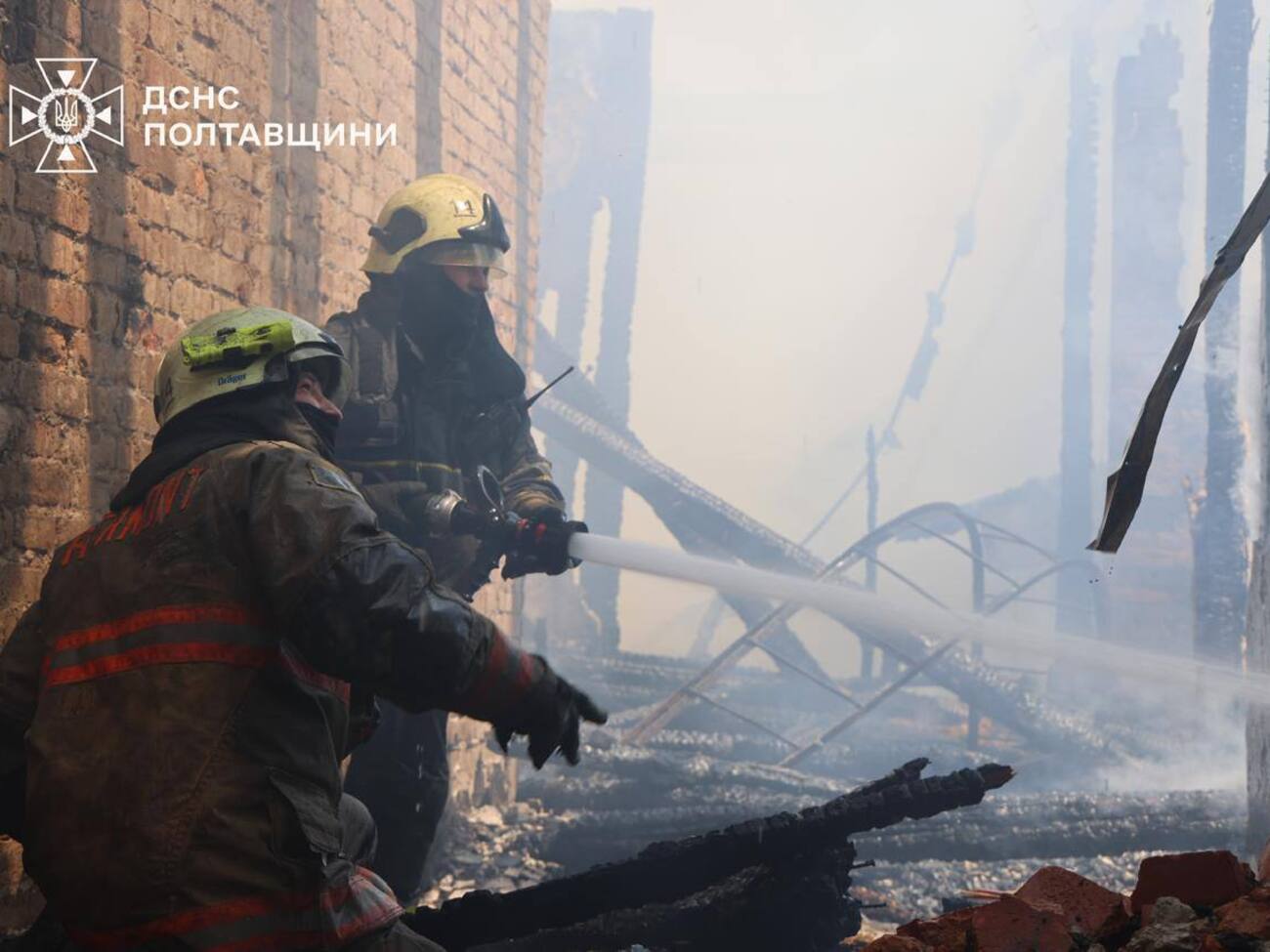 Рятувальники загасили пожежу після удару дрона