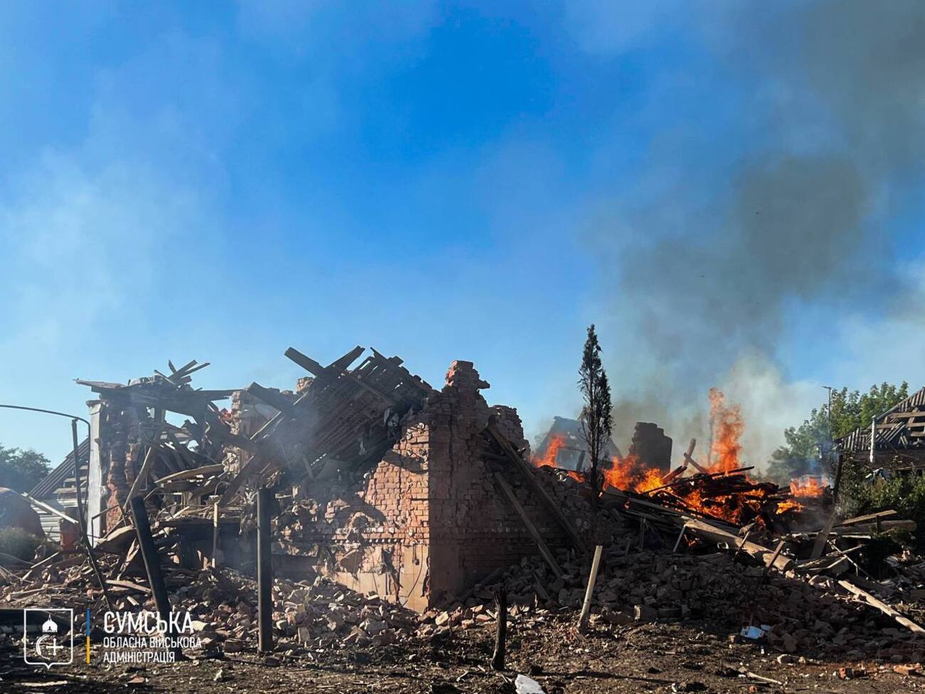 По данным ОВА, враг бил по Бытице бомбами, ракетами и дронами