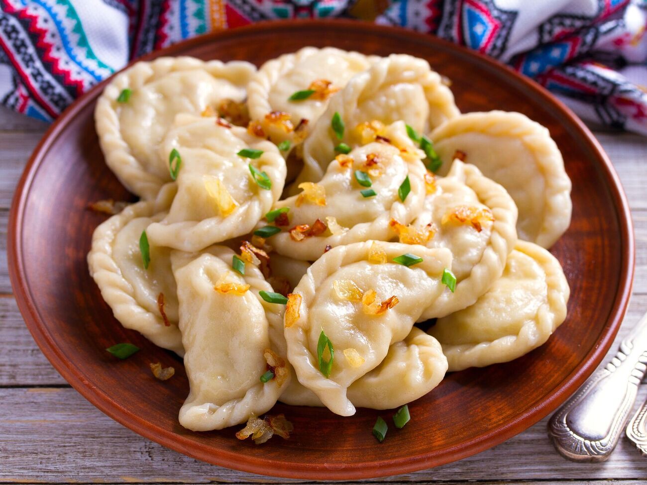 Для теста понадобится 500 мл кефира