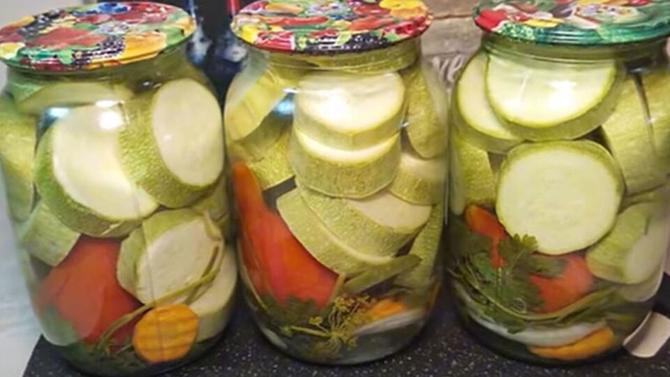 Консервы нужно стерилизовать семь минут