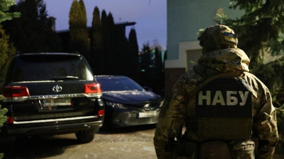 Недов должен последовать за Браверманом, иначе увольнять придется уже руководство НАБУ, заявили расследователи "Інформатору"