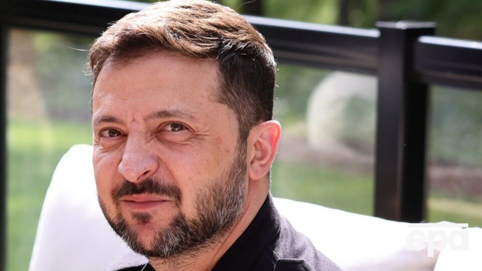 Зеленский собирается заменить посла в США, пишет агентство