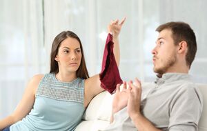 Гнева подозревала, что у мужа был роман с помощницей по дому