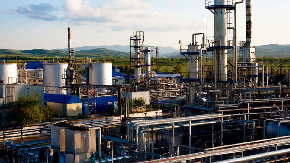 Дроны атаковали российский НПЗ