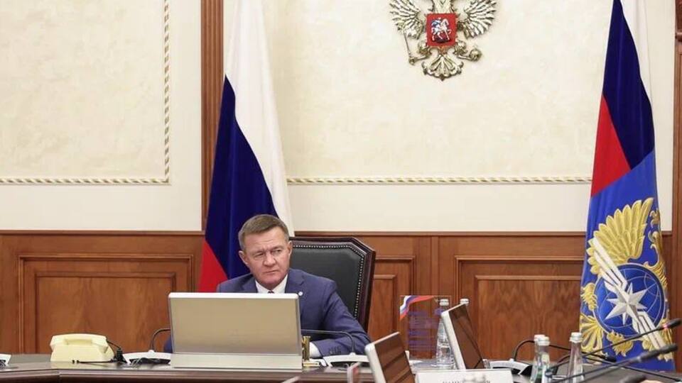 По одной из версий, Старовойт застрелился возле своей машины