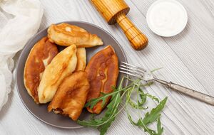 Начинку для пиріжків обирають довільно