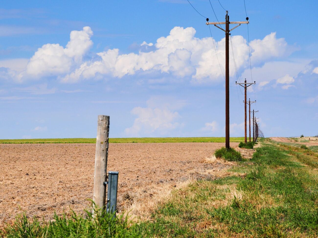 ДТЭК в течение недели подал напряжение 193 тыс. домов, которые были обесточены из-за обстрелов российских агрессоров