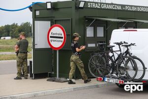 Польща не прийматиме осіб, чиї документи будуть "неоднозначними", зазначив глава уряду