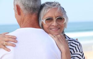 Гокінг порадила жінці дати своїм дітям час, щоб вони звикли до її нового статусу