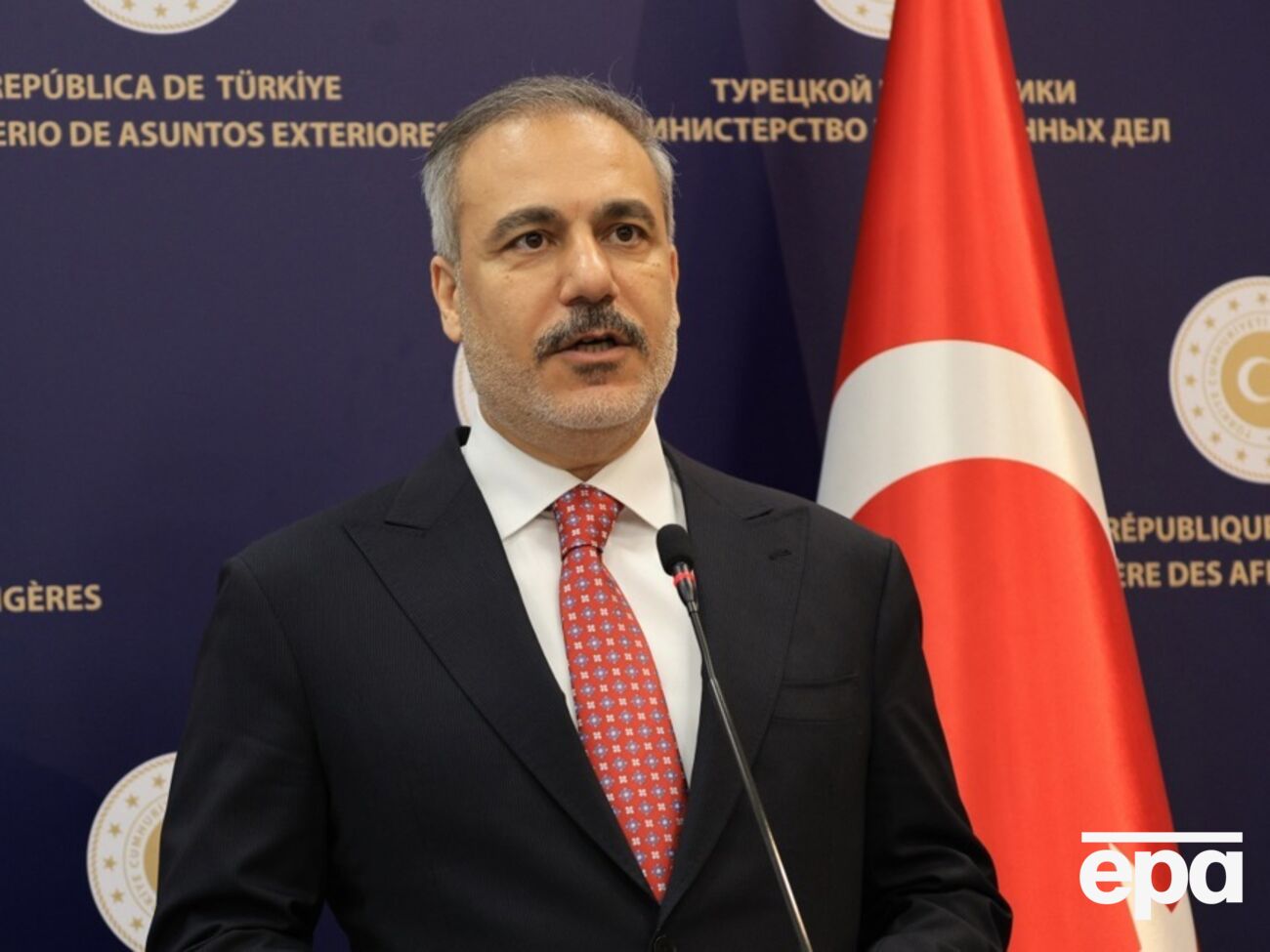 По словам Фидана, Анкара ожидает ответ украинской стороны