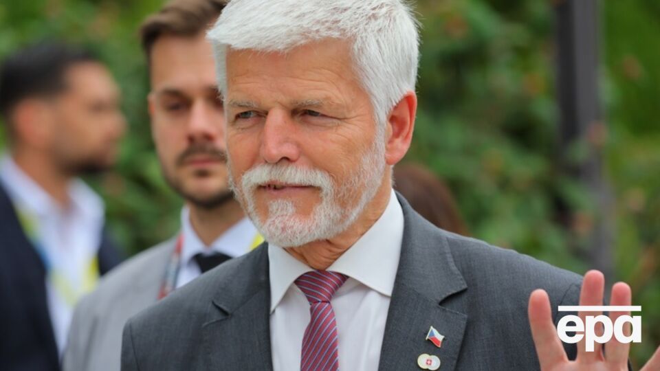 Павел призывает давить на экономику РФ