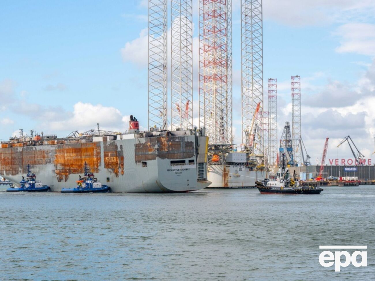 Сімонс зауважив, що у ЄС дедалі менше розглядатимуть одне одного як конкурентів