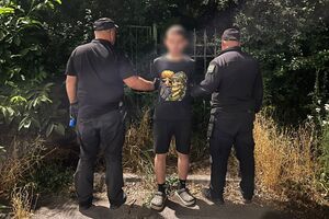Чоловіка затримали на кордоні з Угорщиною, пише ДПСУ