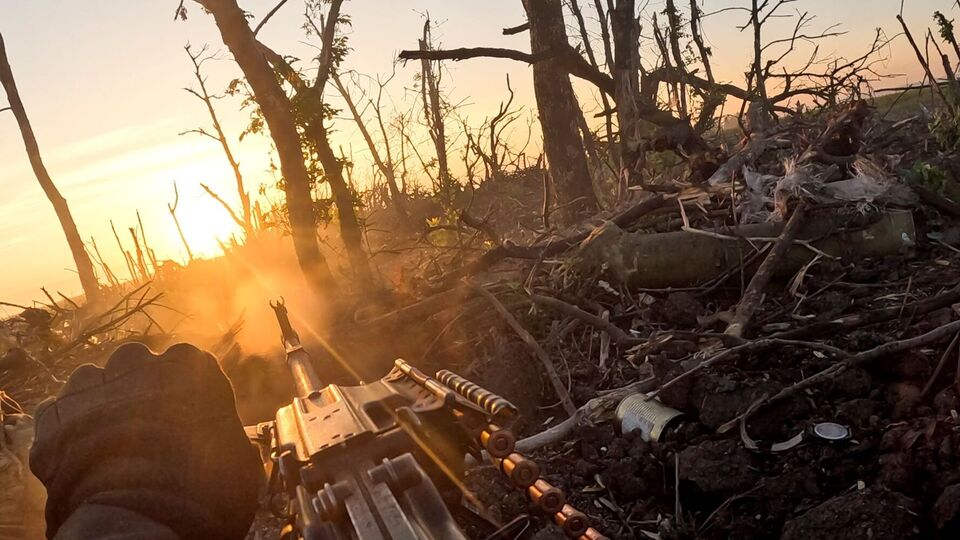 "2000 метрів до Андріївки" – це друга повнометражна стрічка Чернова про російсько-українську війну