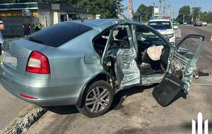 ДТП произошло с машиной Skoda Octavia