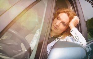 Эксперты посоветовали предварительно залить воду в бачок стеклоомывателя