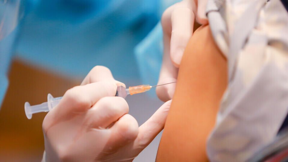 Безплатне одноразове щеплення проти ВПЛ для дівчат за національним календарем здійснюють у 75 країнах