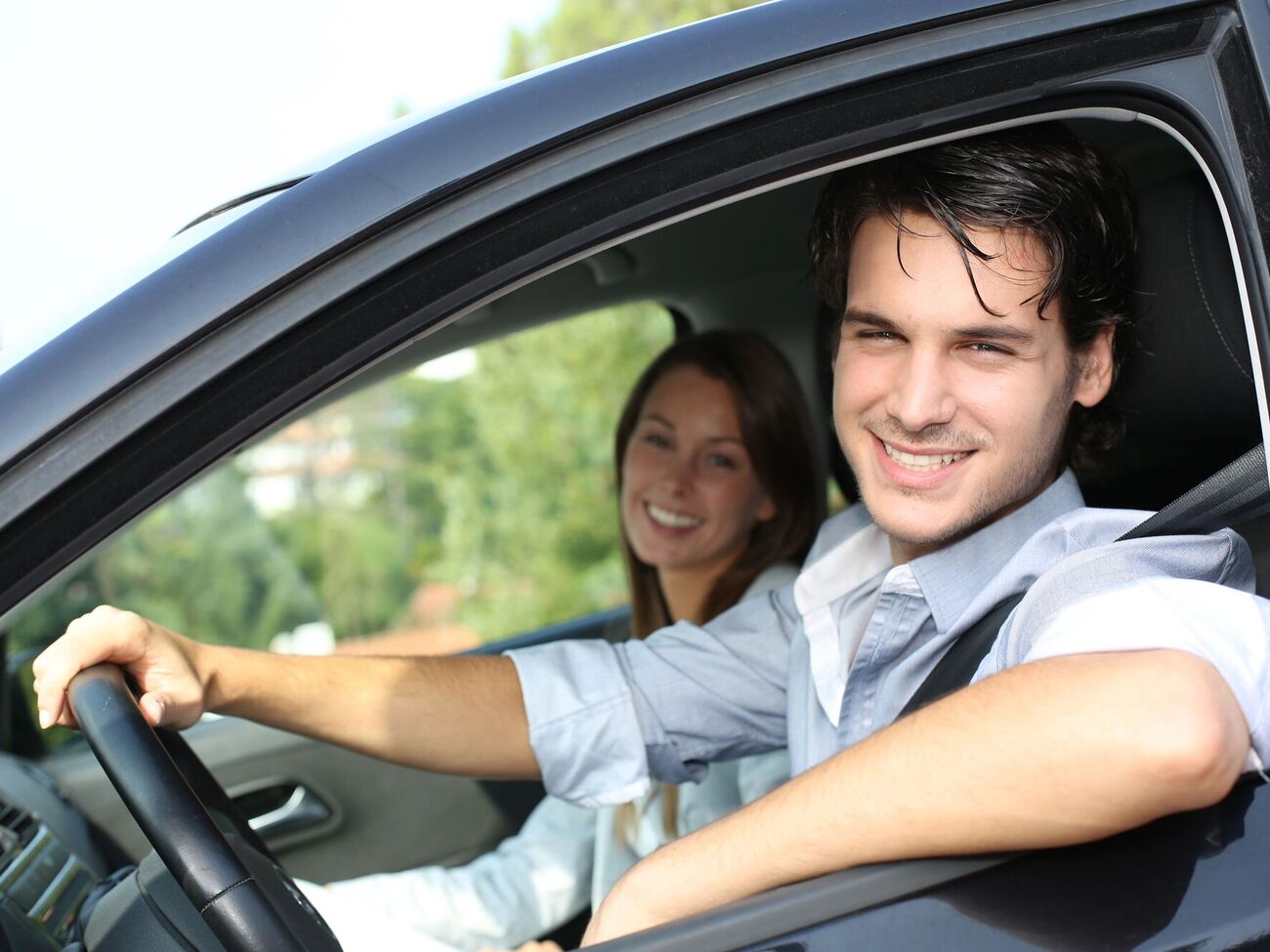 Машину, которая стояла на солнце, лучше не охлаждать кондиционером