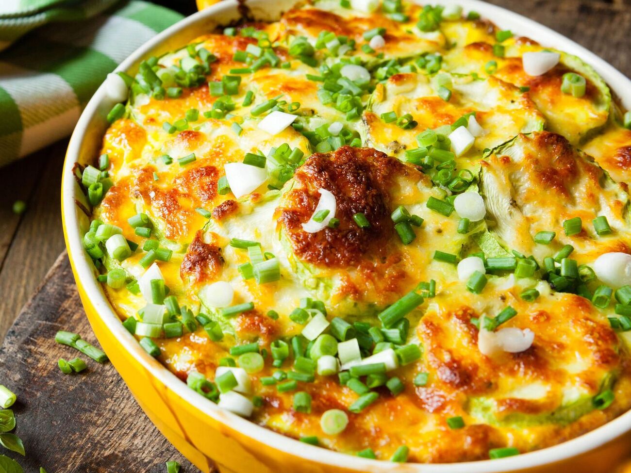 Для запеканки понадобится 600 г куриного филе