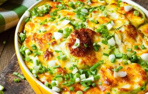 Для запеканки понадобится 600 г куриного филе