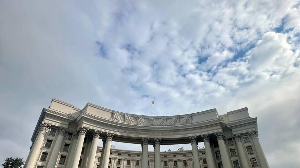 Идет процесс идентификации погибшей, заявили в Министерстве иностранных дел Украины