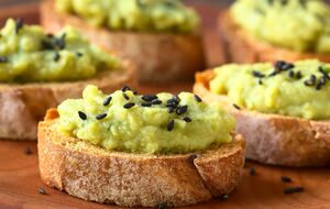 Кабачковую намазку легко готовить