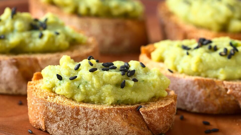 Кабачковую намазку легко готовить