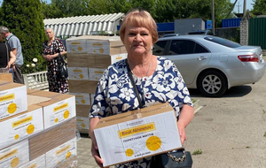 Фонд Рината Ахметова оказывает помощь в хабе Кураховской общины в Днепре