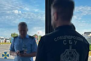 Правоохоронці затримали посадовців у Києві, Одесі, Волинській і Чернівецькій областях