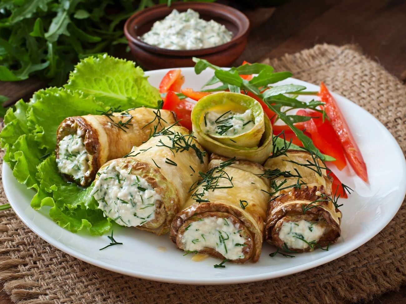 Для рулета понадобится 600 г кабачков