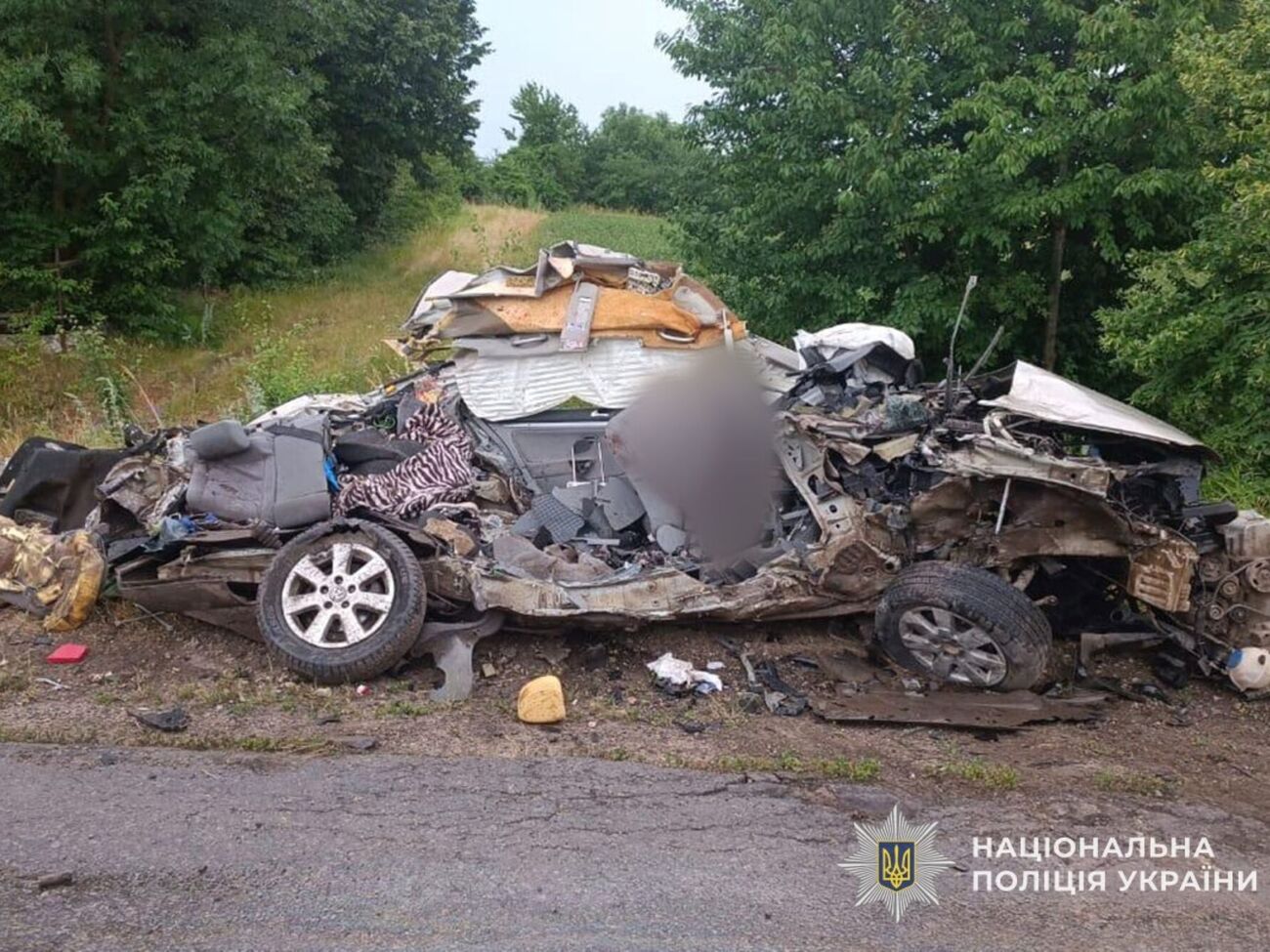 Водитель и пассажиры легковушки погибли