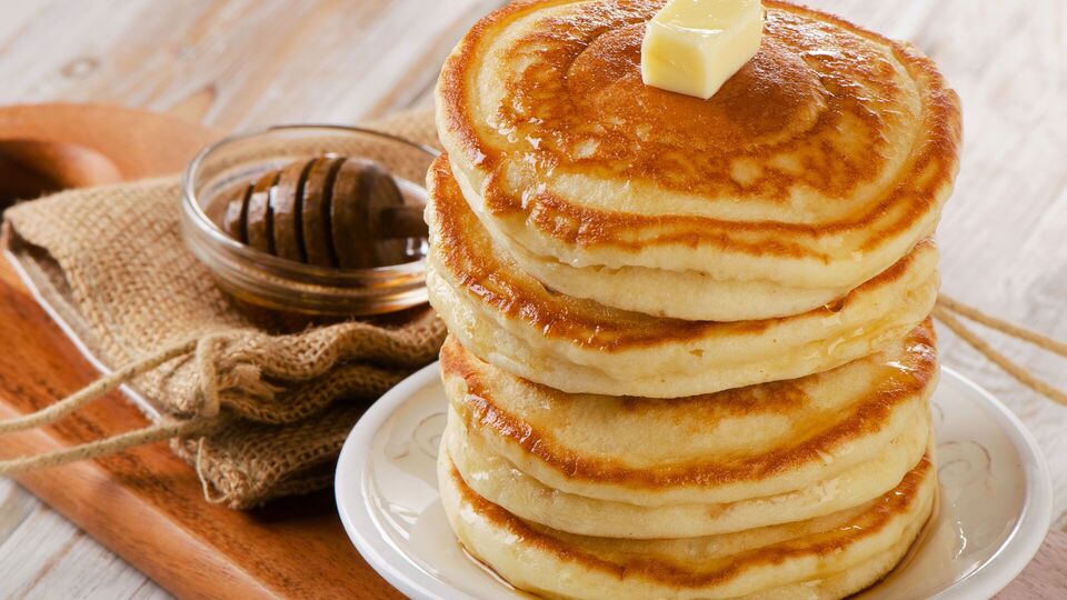 В состав этих оладий не входят ни кефир, ни молоко