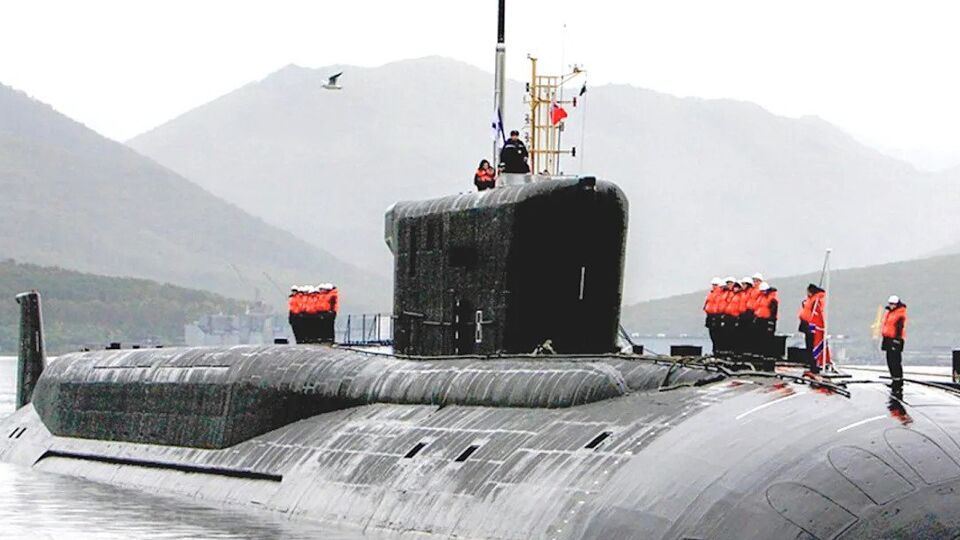 База находится в 120 км от эпицентра земелетрясения