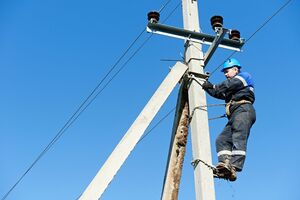 В июле ДТЭК восстановил электроснабжение после обстрелов для более 650 тыс. домохозяйств