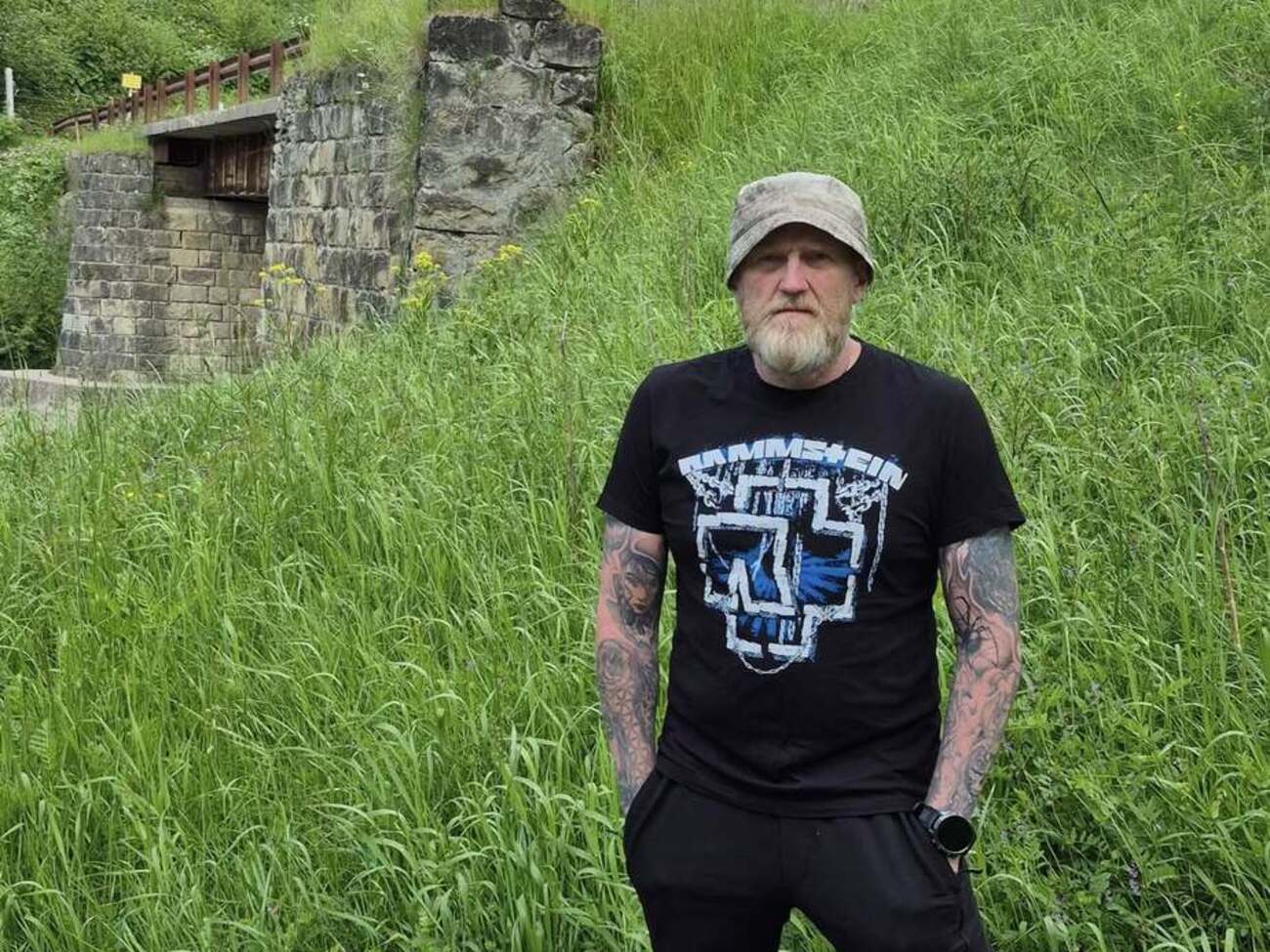 Кірієнко побажав реперці, щоб нікого з її оточення не посадили на "дієту", якої зазнали в РФ українські військовополонені