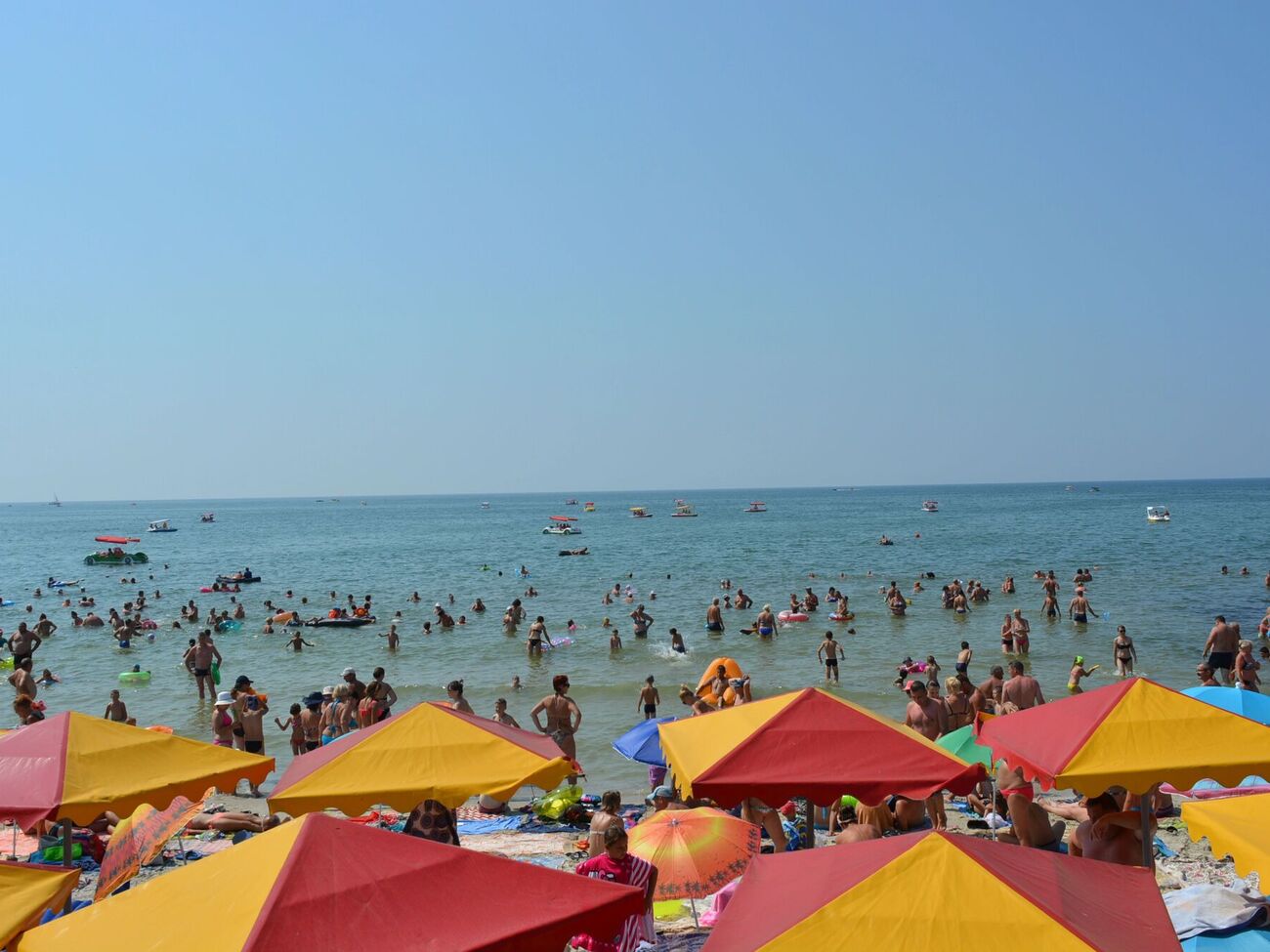 Люди на пляжах погибли из-за взрывоопасных предметов