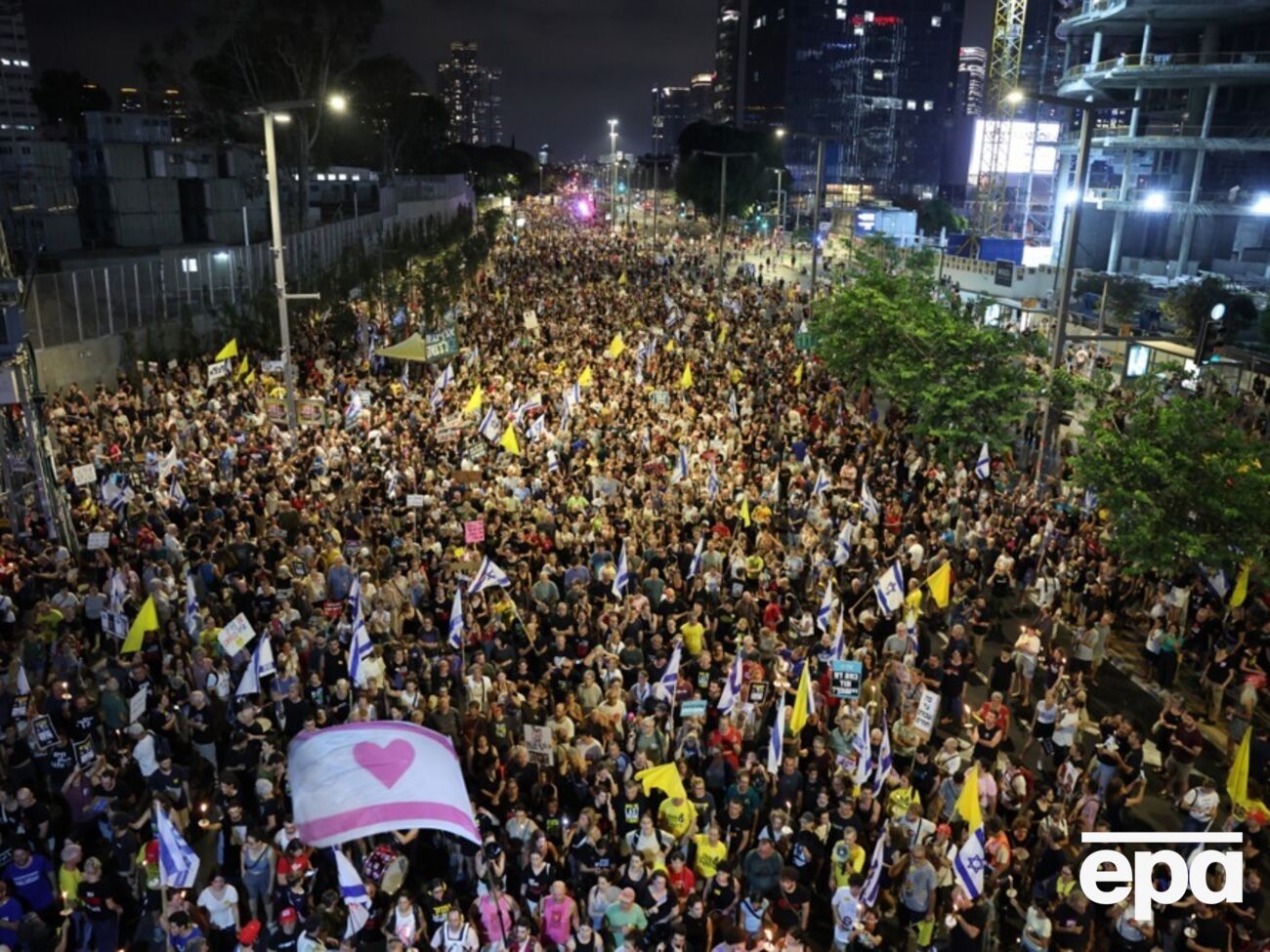 В Израиле протестующие призывали освободить заложников