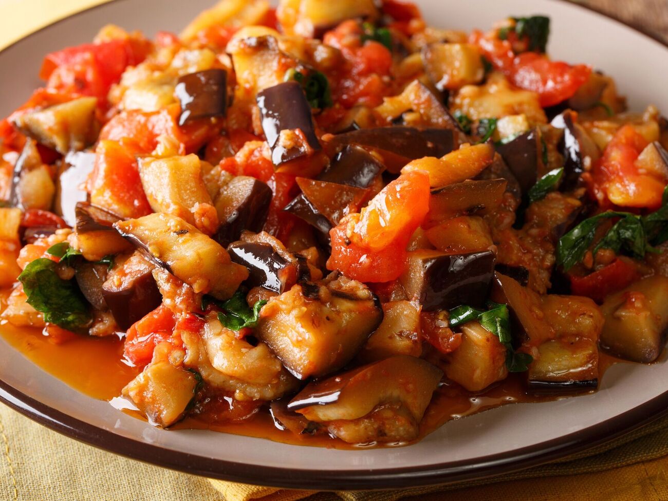 Для рагу понадобится 400 г куриного филе