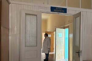 По последним данным, в больницы с отравлением попали 45 детей