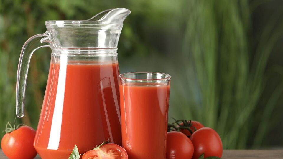 Варить томатный сок нужно 15–20 минут